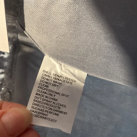 Mac Duggal Long Sleeve Beaded Appliqué Gown [Size: 16] Style #20214 - Picture 13 of 16